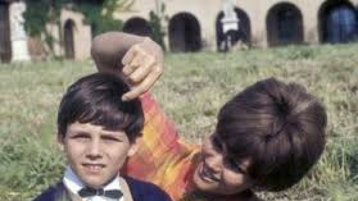 Claudia Cardinale, lo stupro a 16 anni che la segnò per sempre e la nascita di Patrick, per anni «fratello minore»