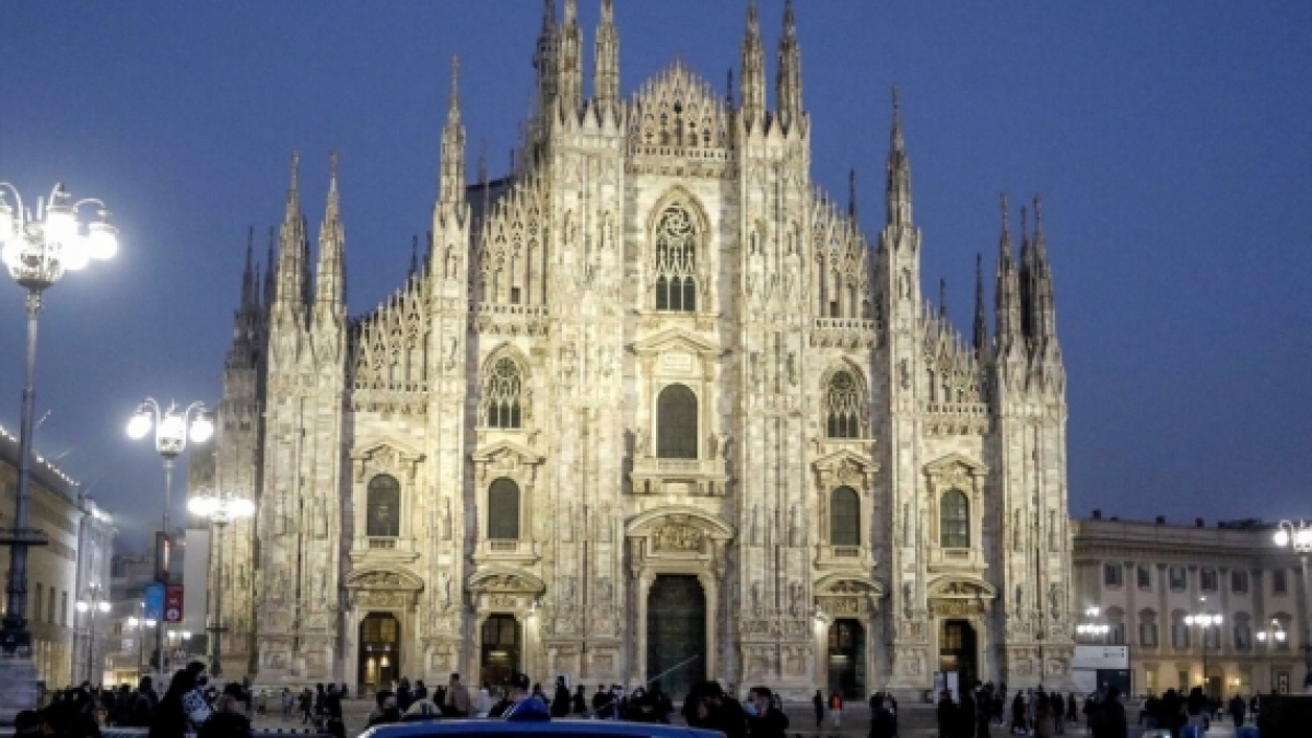 Milano, zone rosse prorogate fino al 30 marzo per «coprire» anche le Olimpiadi Milano-Cortina. Confini allargati
