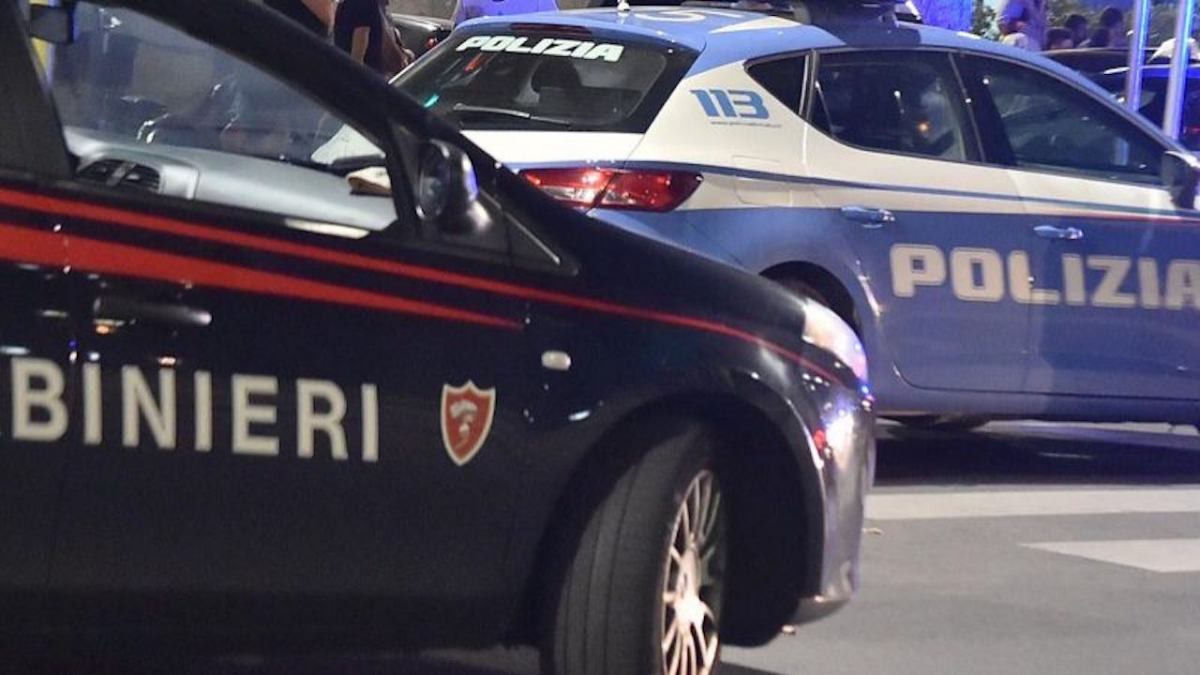 Salerno, rapina e sequestro di persona alla sala scommesse: due arresti