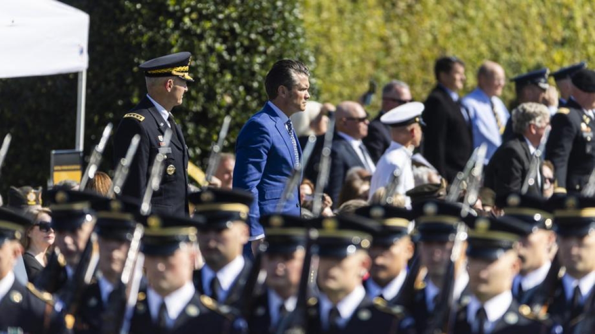 Il capo del Pentagono convoca urgentemente i vertici militari Usa di tutto il mondo a Quantico. «Nessuno sa il perché, c