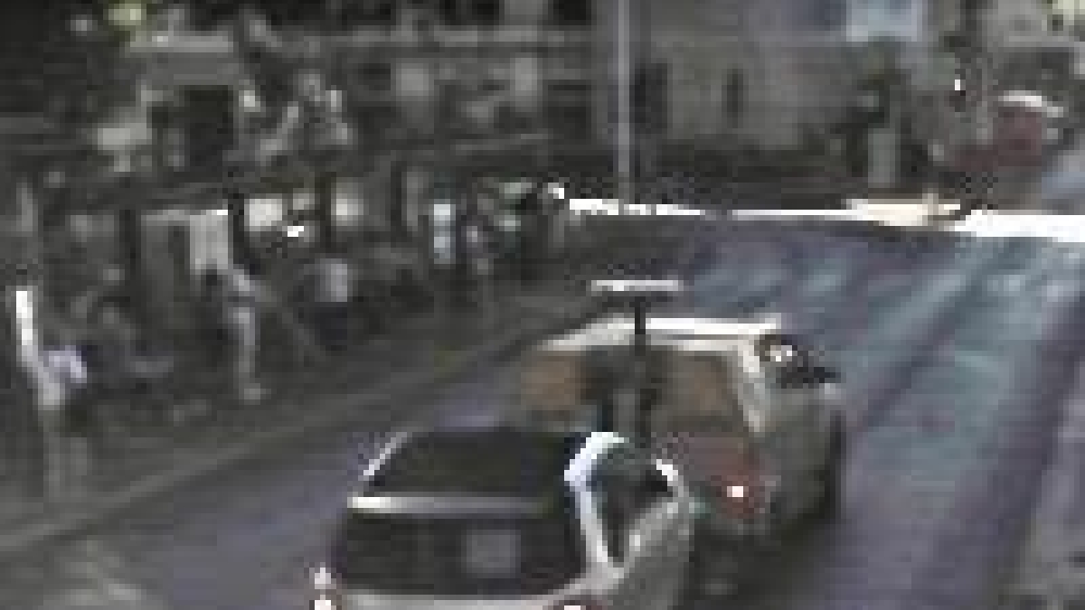 Firenze, l'incredibile multa per divieto di accesso: l'auto era trainata dal carro attrezzi. Palazzo Vecchio: lo rimborsiamo