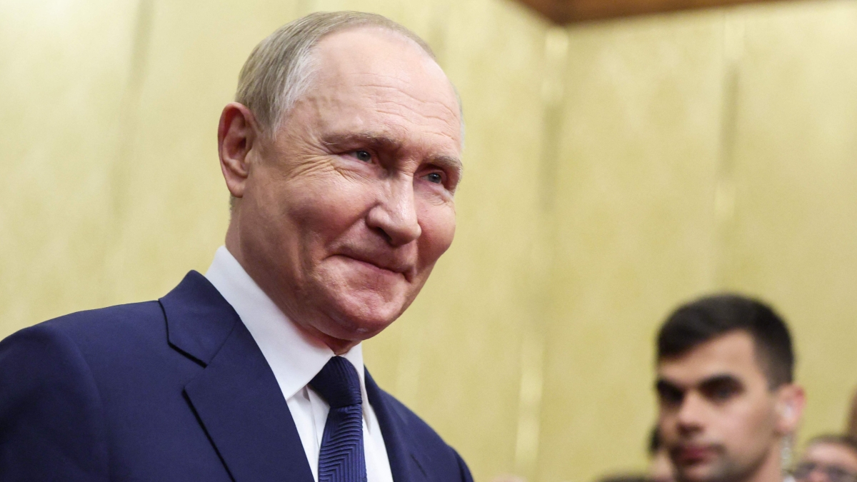 D’Alema: «Putin? Impressionato dalle sue condizioni, c'erano due persone a sostenerlo». L'incontro in Cina e i dubbi sulla salute dello zar