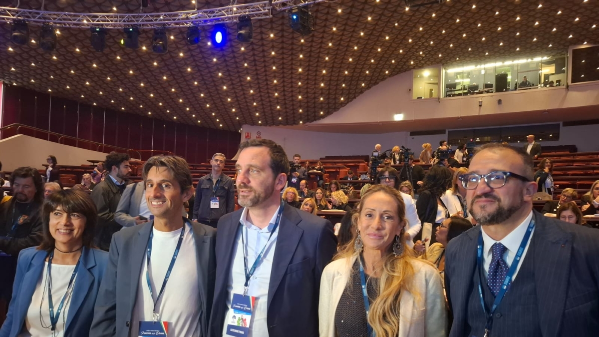 Arianna Meloni a Firenze per la sfida di Tomasi alle elezioni regionali: «Invertiamo il pronostico anche qua»