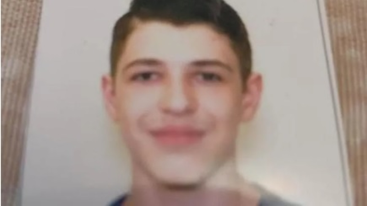 Scomparso da Striano lo studente 15enne Daniel Manzo. I genitori: «Aiutateci a ritrovarlo»