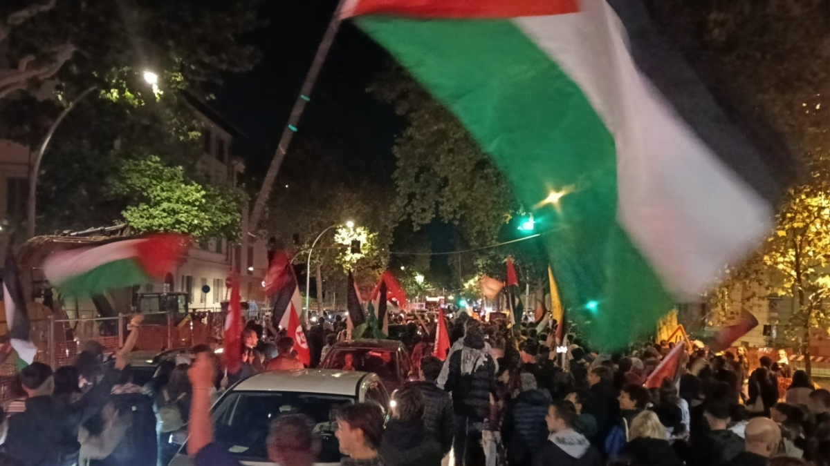 Toscana in piazza per la Flotilla: Firenze blocca i viali, Pisa i treni. A Livorno corteo al porto