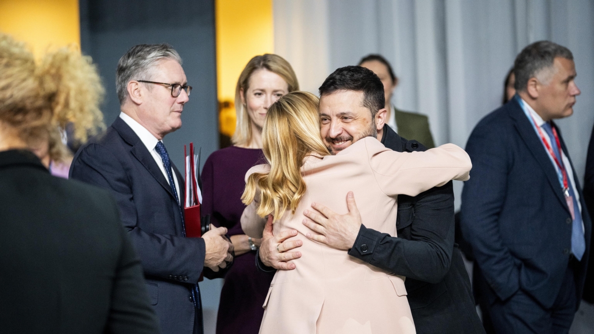 Colloquio Zelensky-Meloni. L'Italia valuta l'acquisto delle armi Usa per l'Ucraina