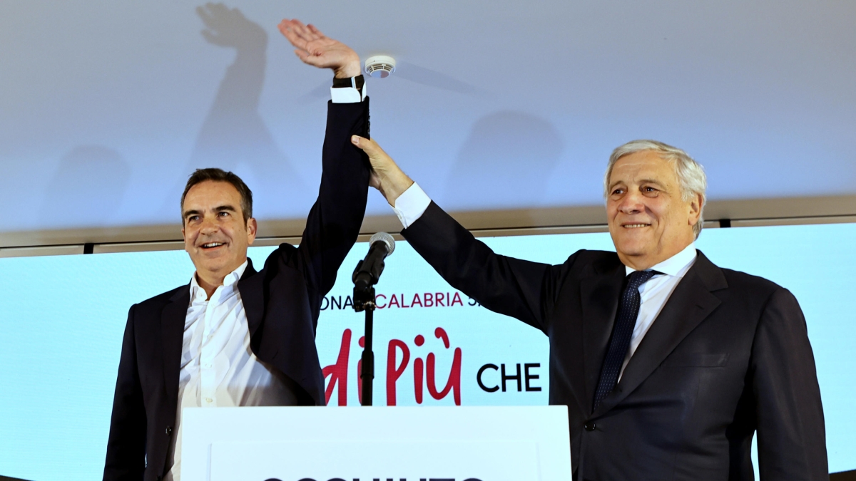 Calabria, Occhiuto fa il bis con 18 punti di vantaggio. Forza Italia primo partito, flop del Campo largo. Tridico: «Grande delusione» Calabria, Occhiuto fa il bis con 18 punti di vantaggio. Forza Italia primo partito, flop del Campo largo. Tridico: «Grande delusione»