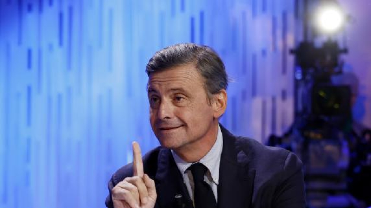 Imprese, Calenda attacca il governo su Transizione 5.0: «Urso ha costruito un sistema barocco e fatto un disastro»
