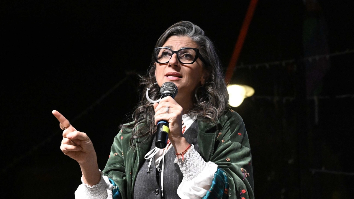 A Firenze salta il voto per la cittadinanza onoraria a Francesca Albanese