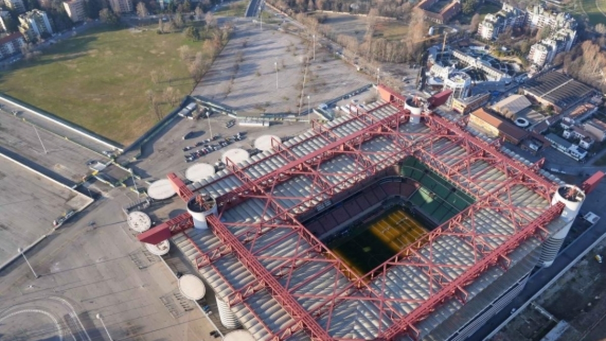 San Siro, il Tar respinge la richiesta di sospensiva dei comitati: «Non c'è urgenza». Rogito prima del vincolo