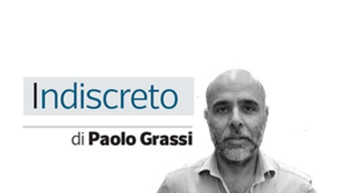 Realfonzo, brutta sorpresa: non trova più lo scooter all'esterno del teatro