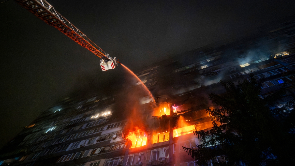 Ancora missili e droni sull'Ucraina. Energia nel mirino, black out a Kiev