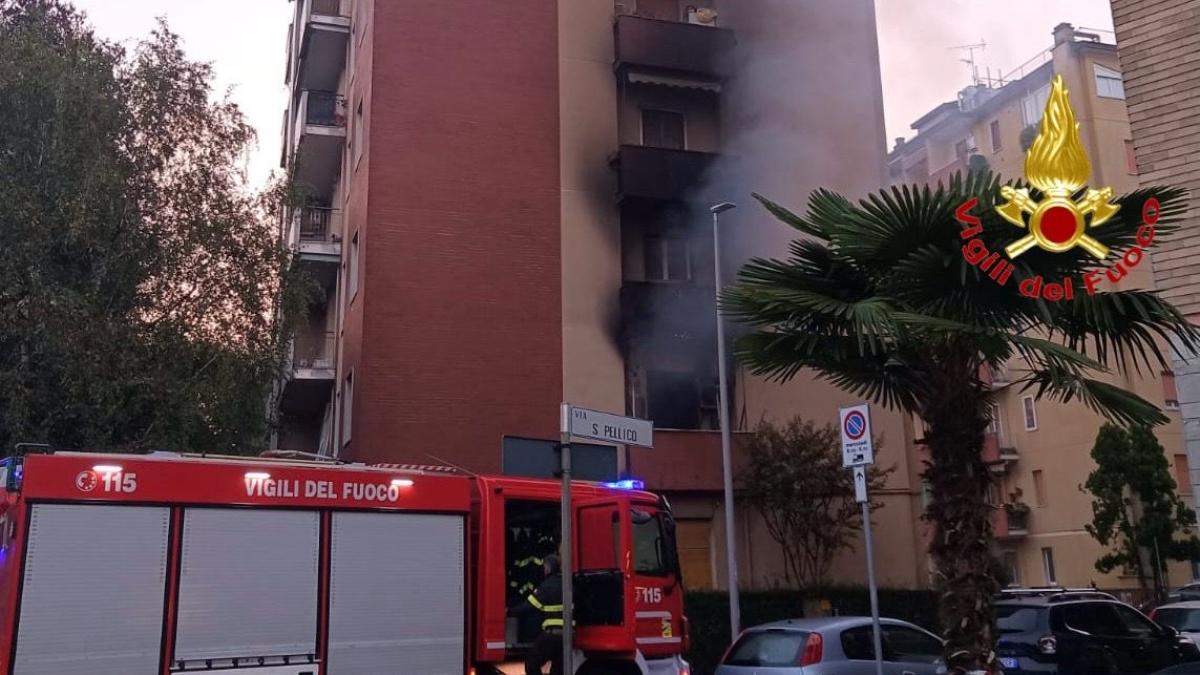 Incendio a Cornaredo, trovate tracce di accelerante: l