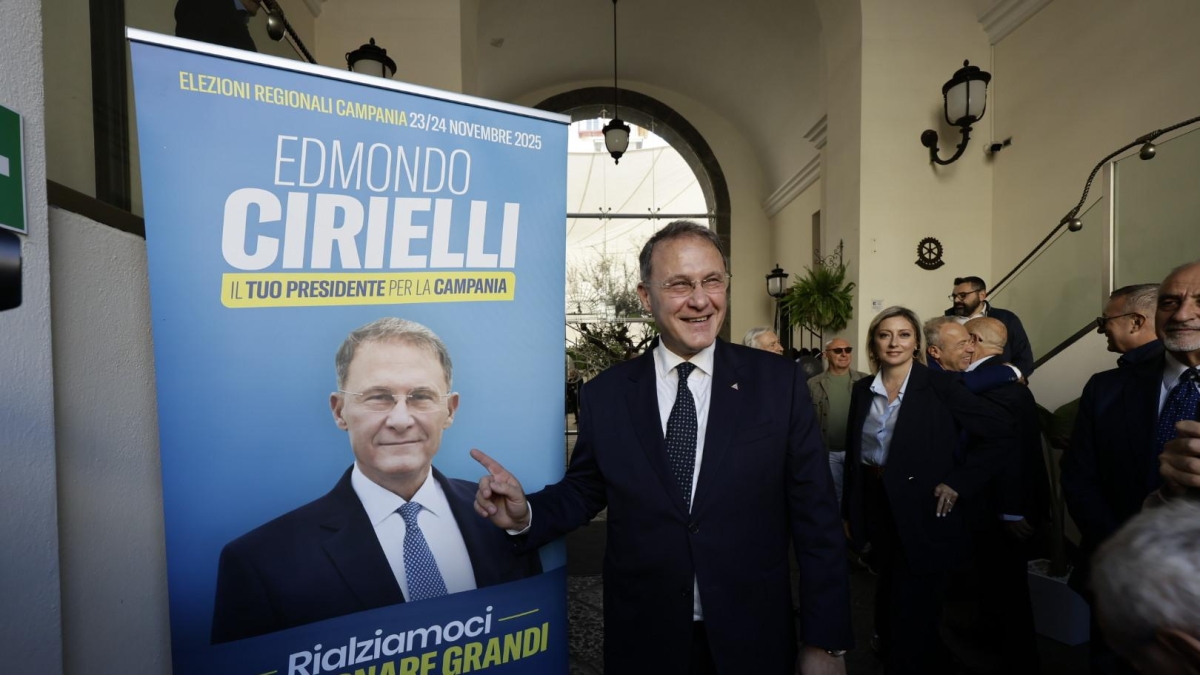 Regionali in Campania, con i vertici di FdI candidati il partito è commissariato. E Cirielli attacca De Luca