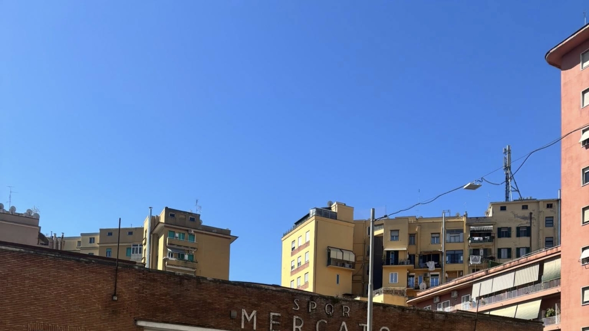 Ciclabile in via Guido Reni, i residenti al Comune sui parcheggi: «Chiediamo par condicio con via Panama»
