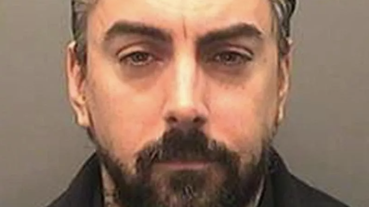 Lostprophets, ucciso in prigione l'ex frontman Ian Watkins. Era accusato di pedofilia, arrestati due detenuti
