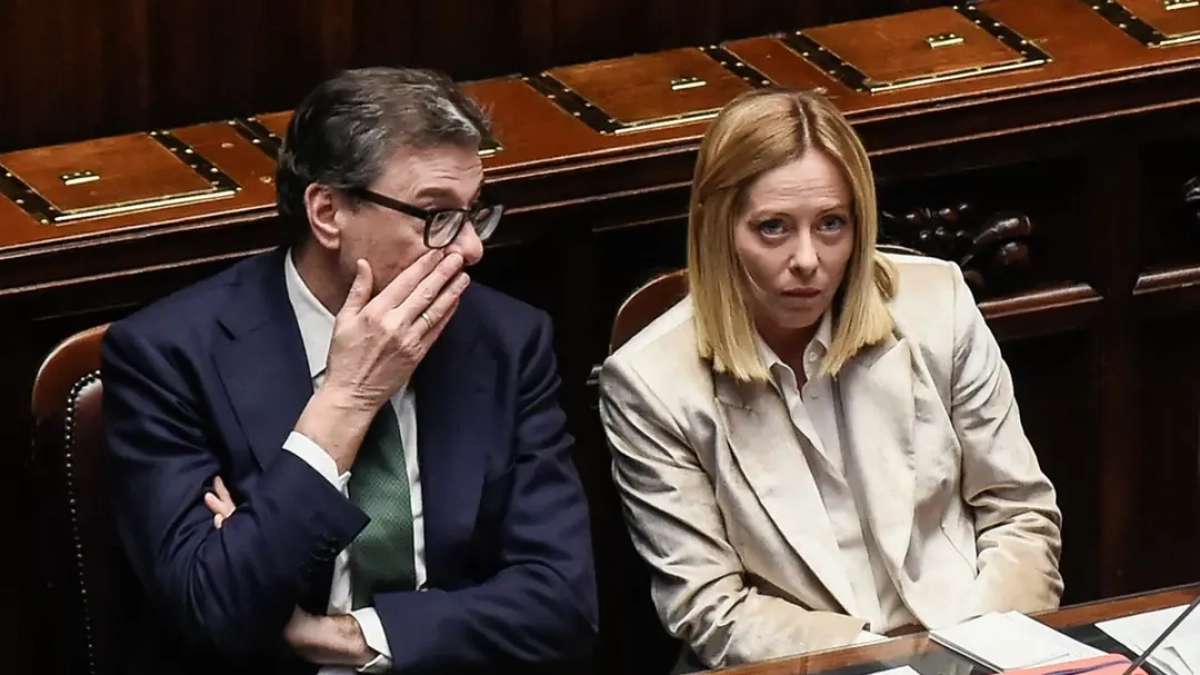 Manovra, tutte le misure: due miliardi per i salari, taglio Irpef dal 35 al 33% e resta il bonus casa. Giorgetti: «Un miracolo» Manovra, tutte le misure: due miliardi per i salari, taglio Irpef dal 35 al 33% e resta il bonus casa. Giorgetti: «Un miracolo»