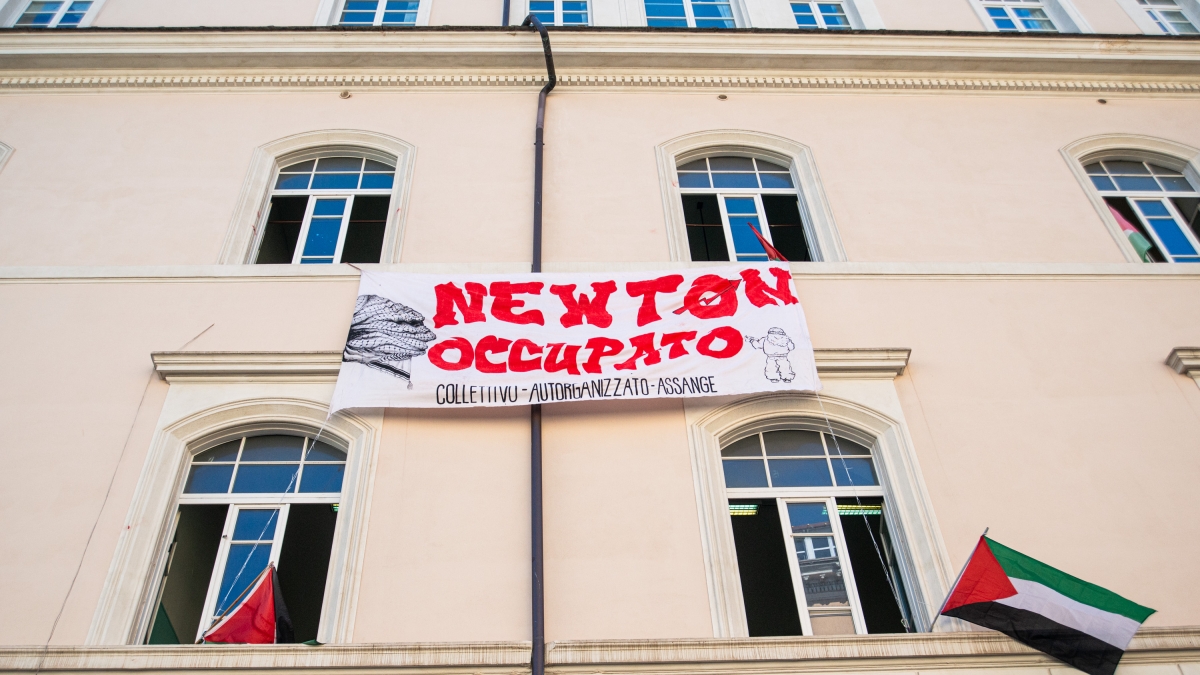 Occupazioni al Visconti e al Newton, didattica sospesa tra lezioni di storia e violenza di genere