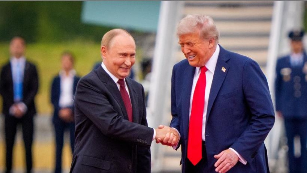 trump un fesso gag e barzellette sulle tv russe la delegittimazione del leader usa160
