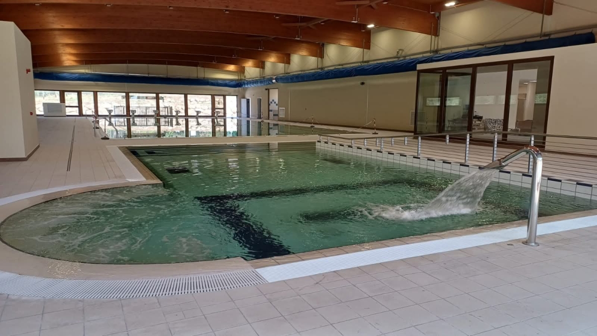La piscina geotermica alle pendici del monte Amiata