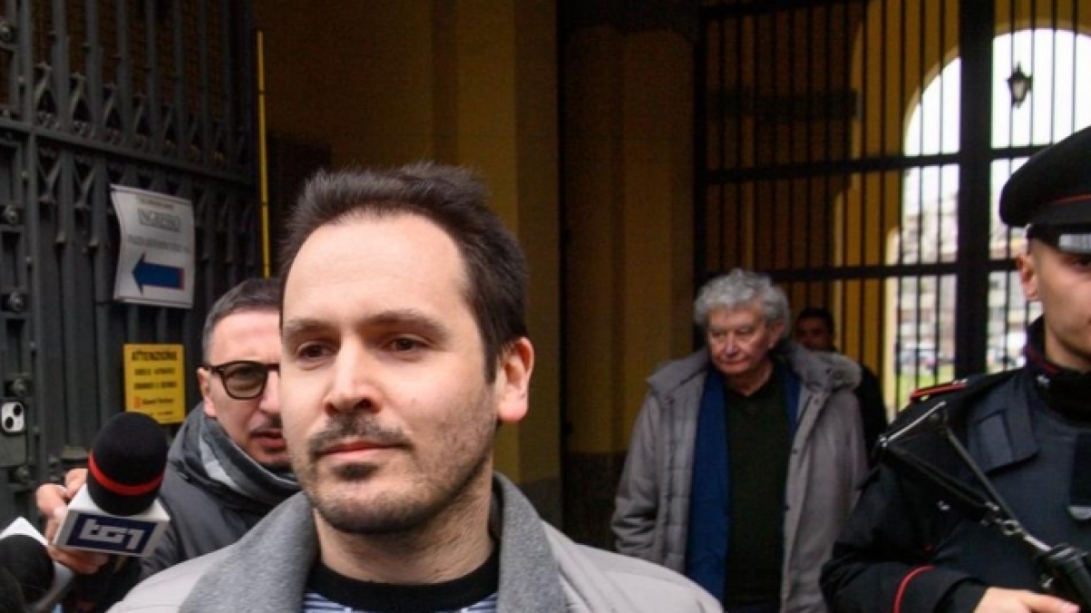 Garlasco, Sempio convocato a Milano per valutazioni antropometriche: prese le misure di arti, statura e peso Garlasco, Sempio convocato a Milano per valutazioni antropometriche: prese le misure di arti, statura e peso