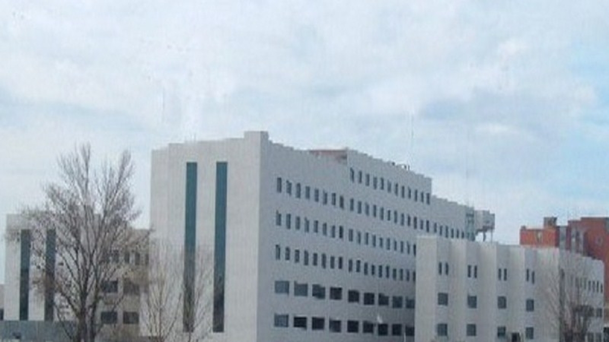 Empoli, non vuole essere dimesso dall'ospedale, aggredisce infermiere e guardia