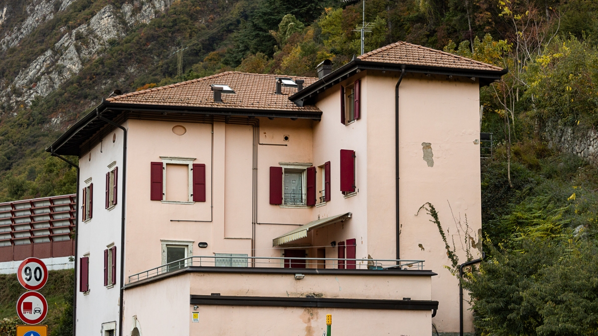 Cpr a Trento, anche gli assistenti sociali si aggiungono al coro di no: «Un progetto che non rispetta la dignità umana»