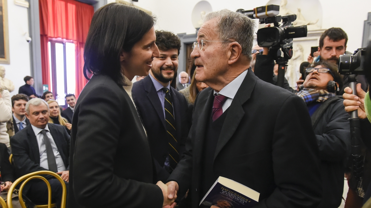 Prodi, le dure critiche al Pd: così non si fa opposizione. Preoccupazione tra i dem: ora dobbiamo ascoltarlo