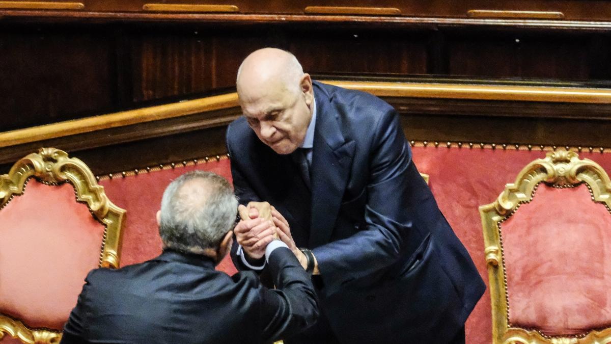 Giustizia, via libera alla riforma. Meloni: «Storico». Schlein: «Vogliono le mani libere». Si apre la battaglia del referendum Giustizia, via libera alla riforma. Meloni: «Storico». Schlein: «Vogliono le mani libere». Si apre la battaglia del referendum