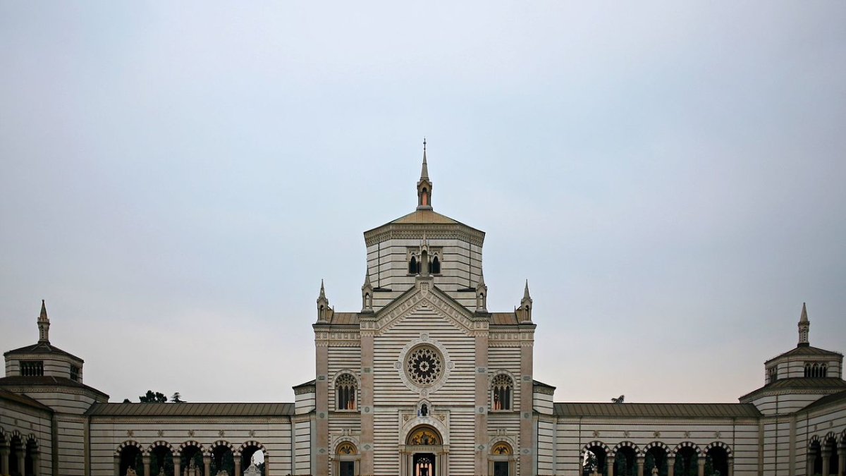 Previsioni meteo sabato 1° novembre: a Milano e in Lombardia tempo asciutto per Ognissanti, domenica piovosa