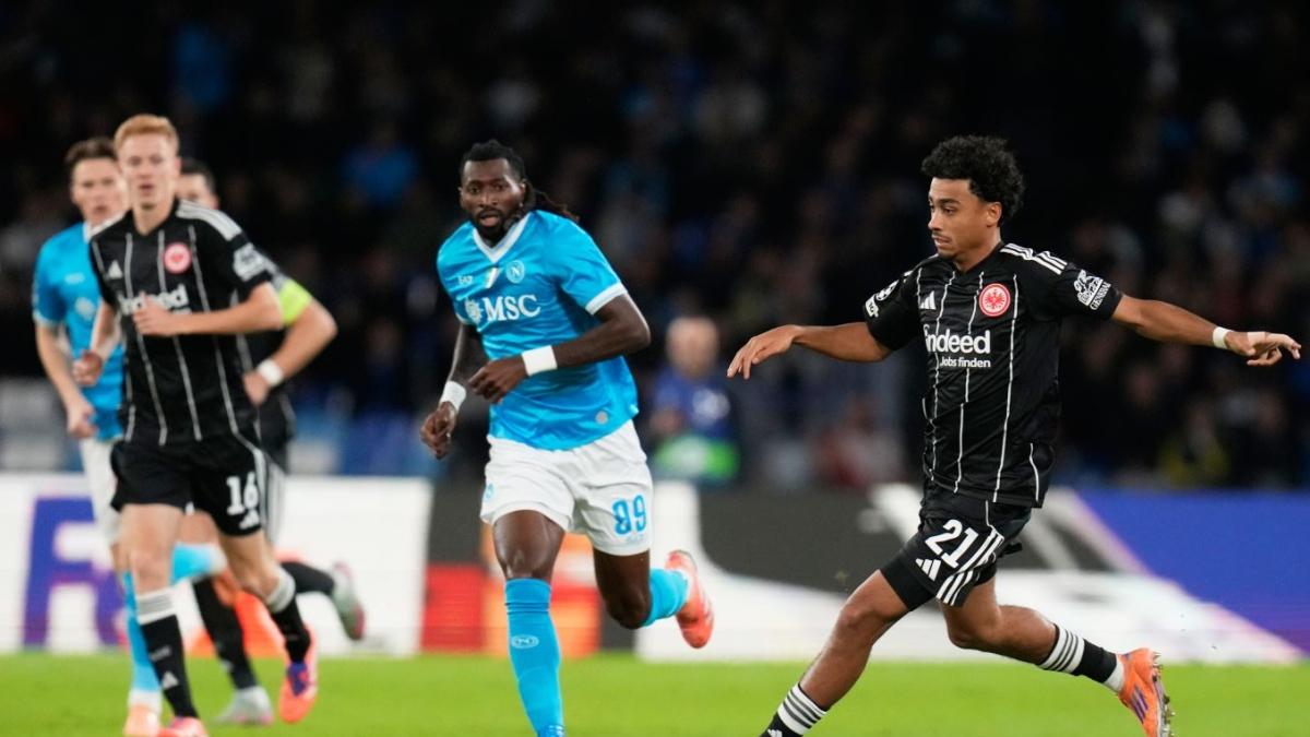 Napoli Eintracht Francoforte di Champions League: gli azzurri creano, ma il primo tempo è senza reti | Live 0 0