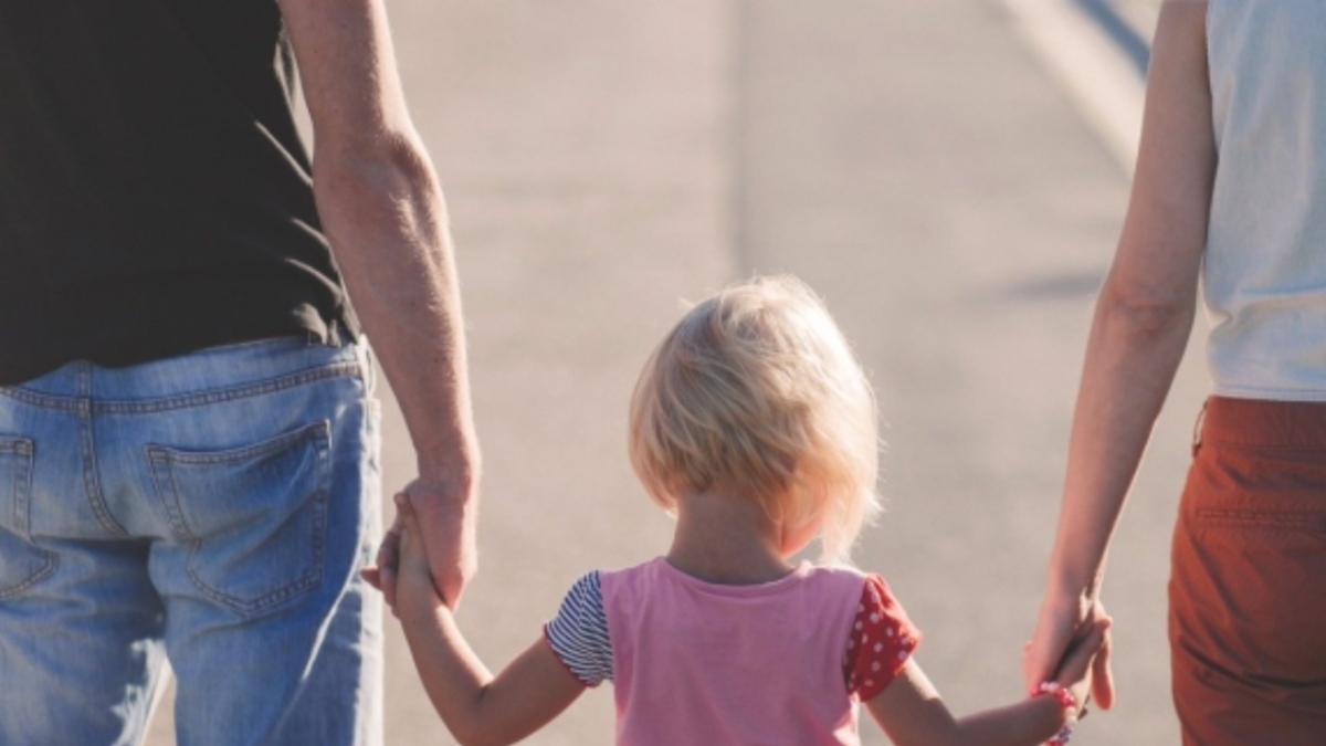 Welfare, l'assessore Spinelli difende la linea della giunta: «Vogliamo essere attrattivi per famiglie e lavoratori»