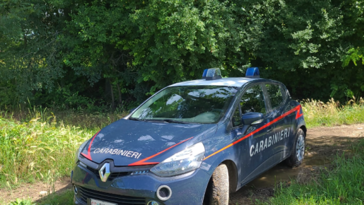 Besana Brianza, teneva il figlio 40enne al guinzaglio perché lo riteneva posseduto da un demone: padre 69enne rinviato a giudizio