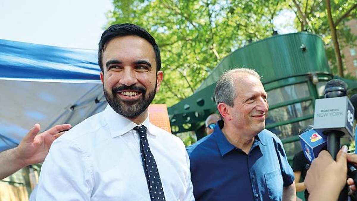 Zohran Mamdani sindaco parlando di casa, carovita e ricchezza redistribuita. E se New York insegnasse a Torino?