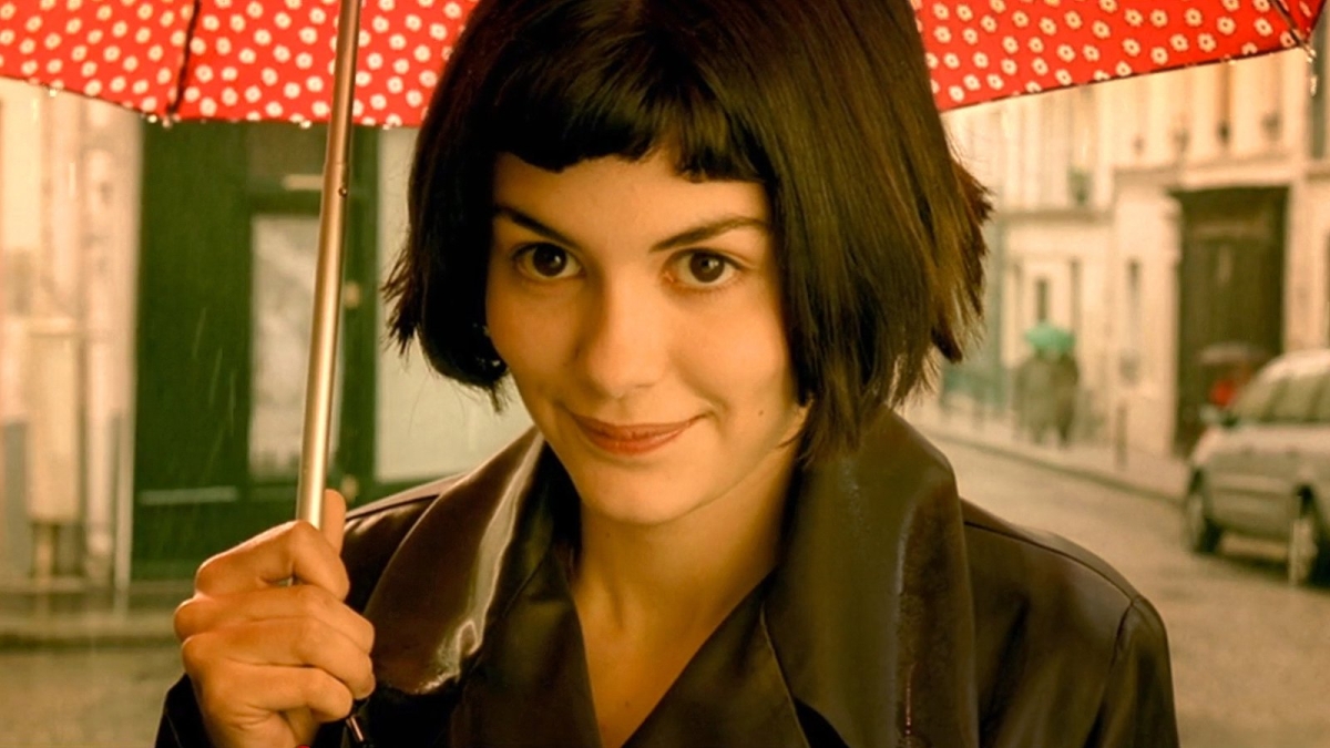 «Il favoloso mondo di Amélie» in tv: dove si trova il locale in cui lavora la protagonista, i ricordi esposti in un museo, 7 segreti