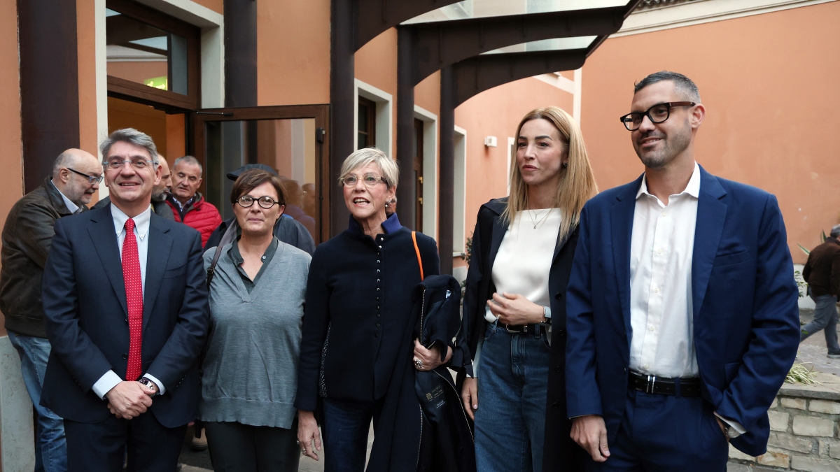 Silvia Salis, il nuovo astro nascente della sinistra italiana a Brescia riesce in un pomeriggio a mettere tutti d'accordo