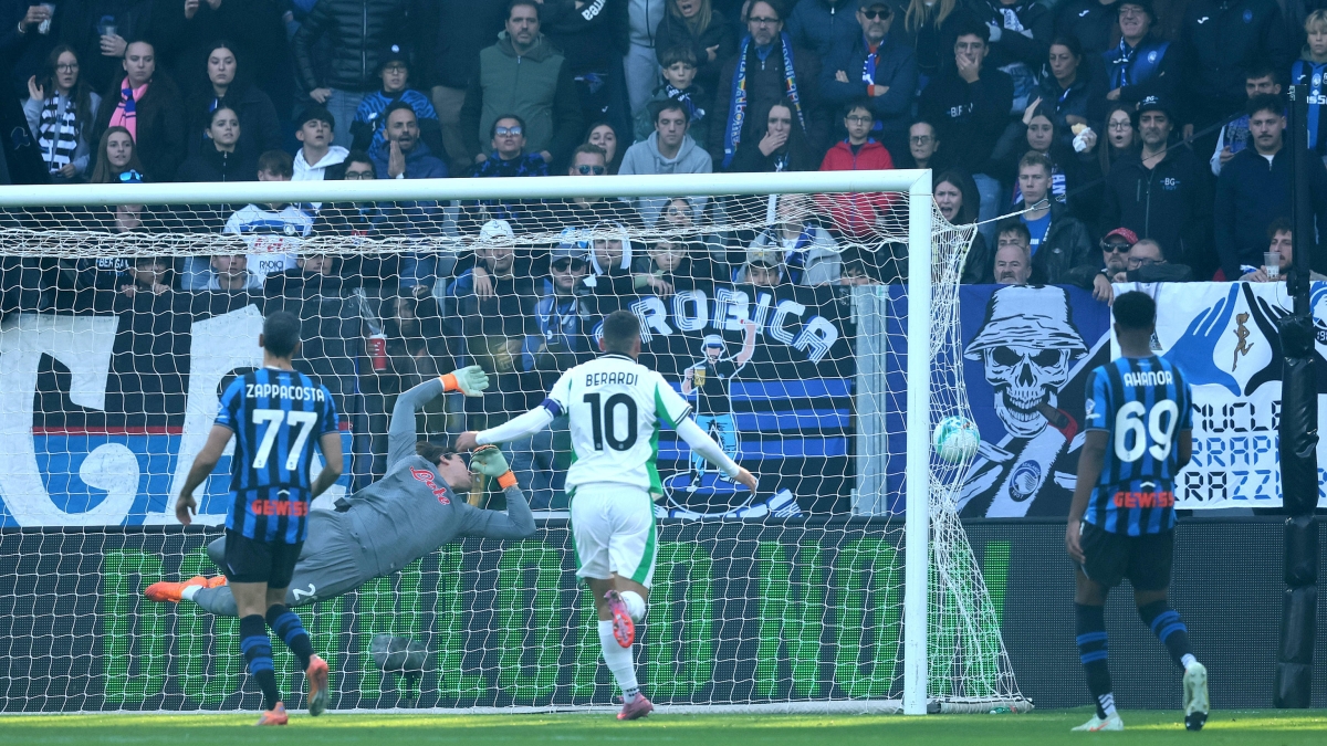 Crisi Atalanta, il Sassuolo vince 3 0. Fischi a fine partita, notte fonda per Juric