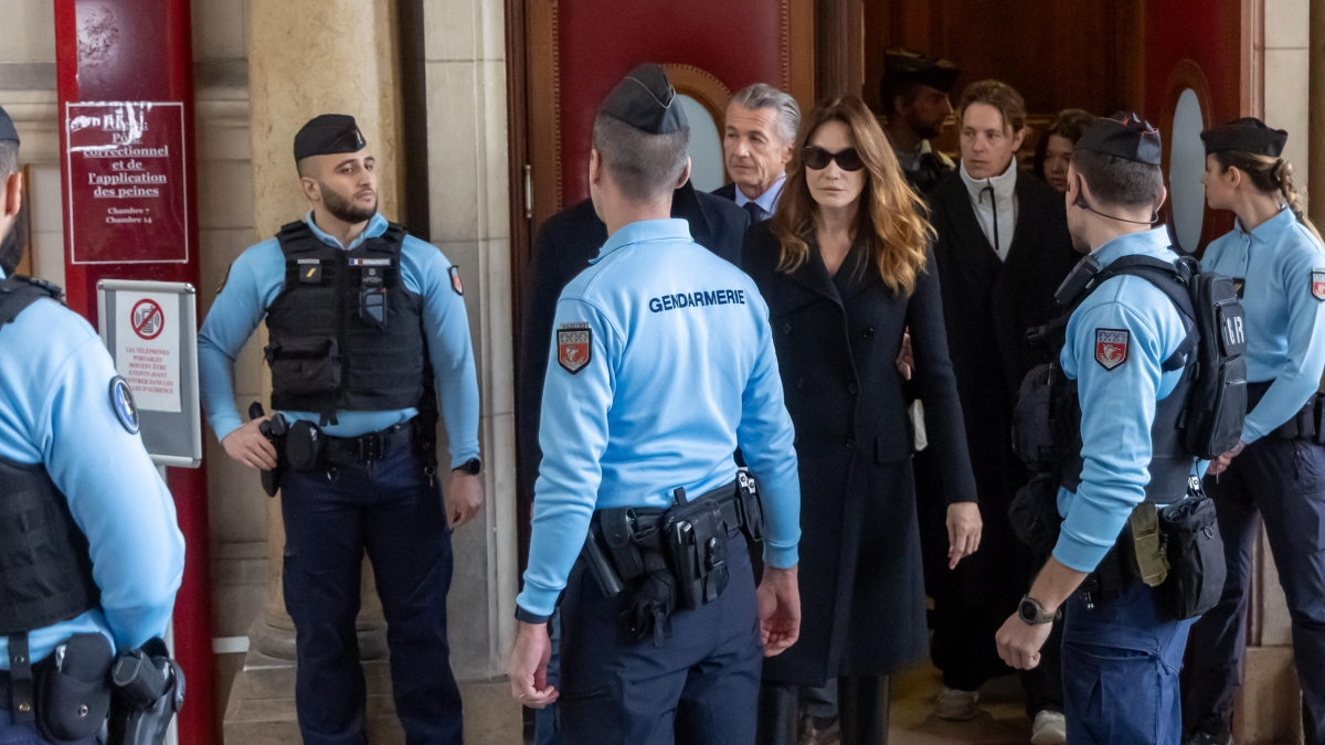 Sarkozy, la procura chiede la scarcerazione: oggi la decisione. L