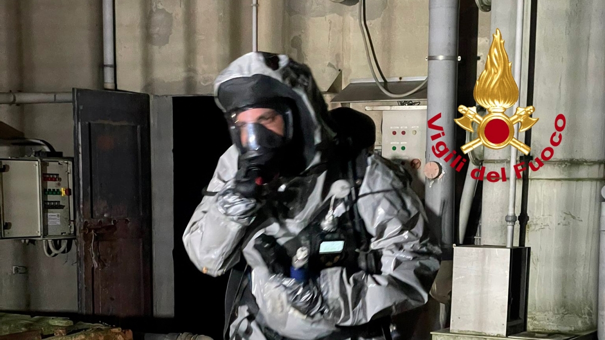 Fucecchio, fuoriuscita sostanze irritanti da una conceria: zona interdetta