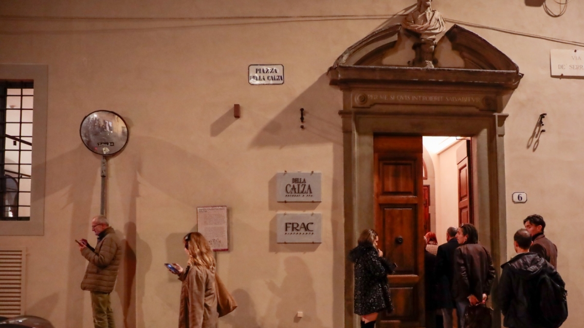 Ex convitto della Calza a Firenze, l’ordinanza di stop arriva troppo tardi: l’hotel lavora indisturbato (per ora)