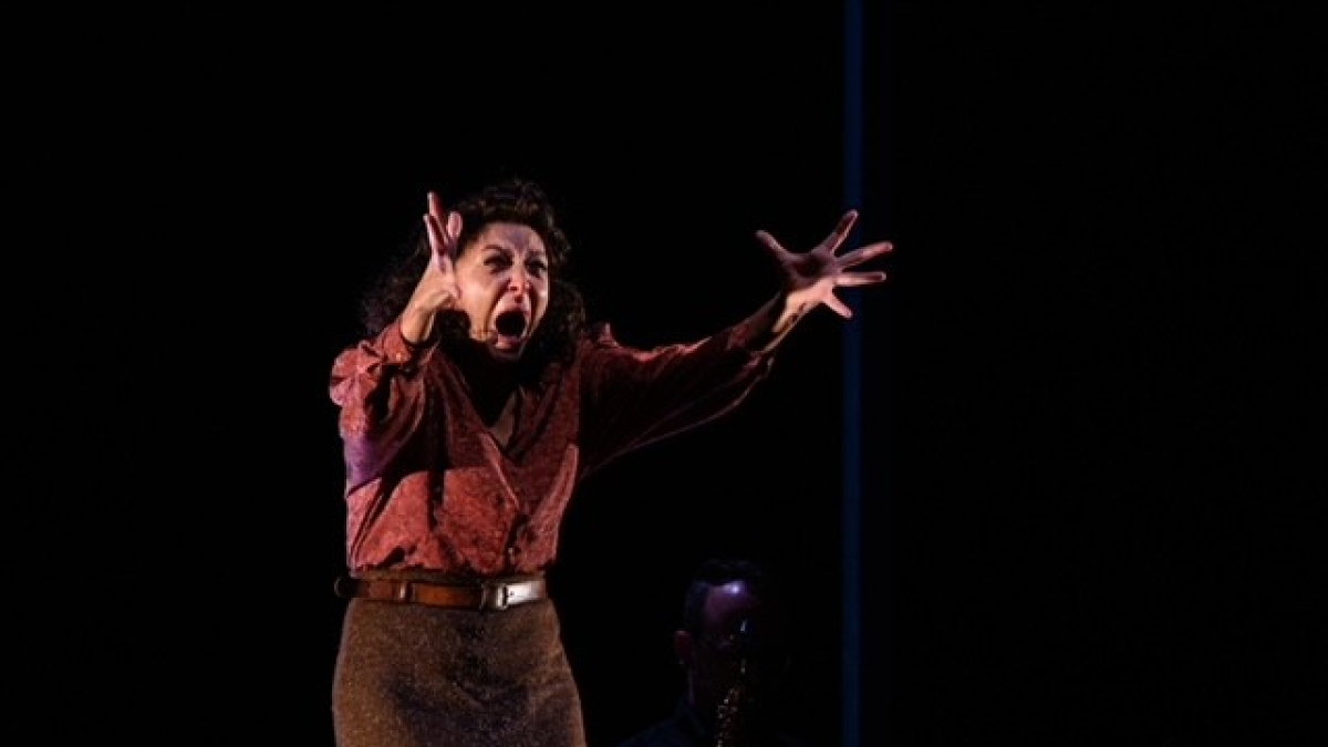 Roma, al teatro Sala Umberto Paola Minaccioni interpreta Elena La Matta