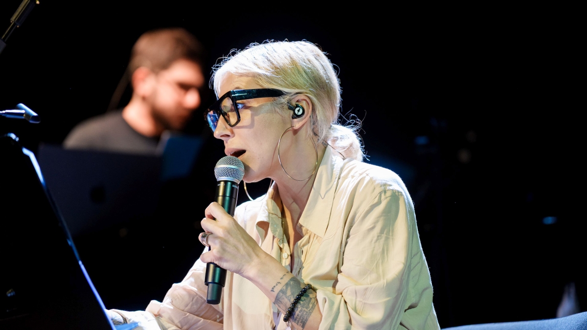 Omaggio a Battiato, con Malika Ayane alla voce, dall'Archivio Storico della Biennale di Venezia