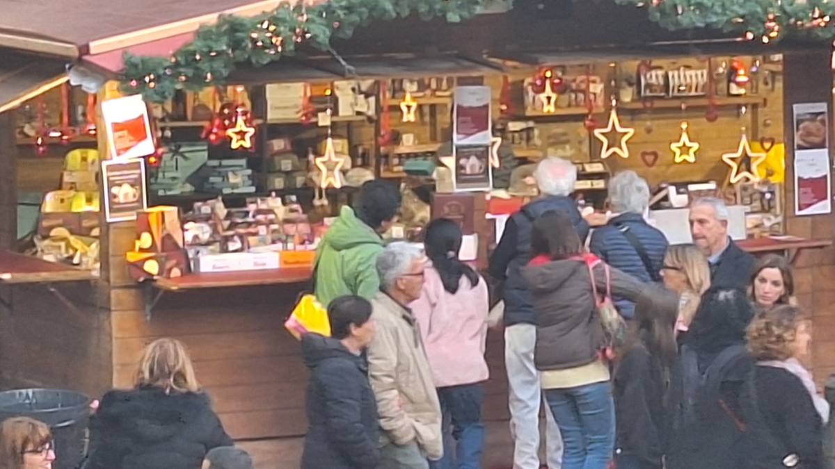 Arezzo, primo weekend della Città del Natale 2025: già 100mila presenze (nonostante i prezzi)