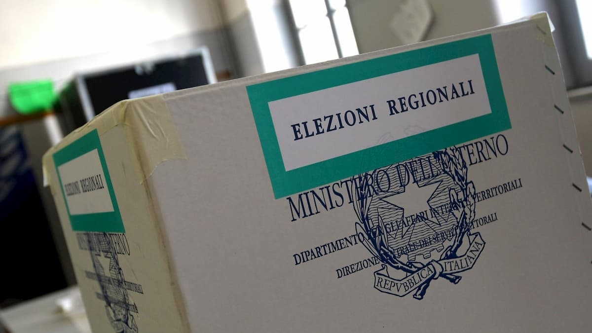 Elezioni Regionali in Campania, guida al voto: chi è candidato, giorni e orari di apertura dei seggi, come esprimere le preferenze