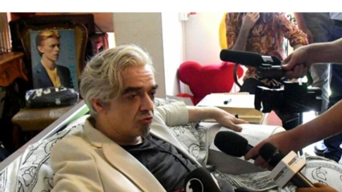 Morgan assolto dall'accusa di oltraggio a pubblico ufficiale per gli insulti ai poliziotti durante lo sfratto. Lui: «Soffrivo molto e non capivo chi fossero»