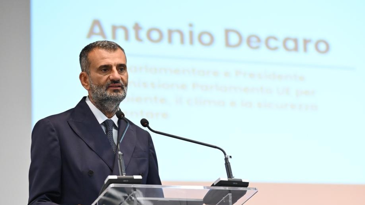 Antonio Decaro, chi è il candidato presidente del centrosinistra alle elezioni regionali in Puglia 2025