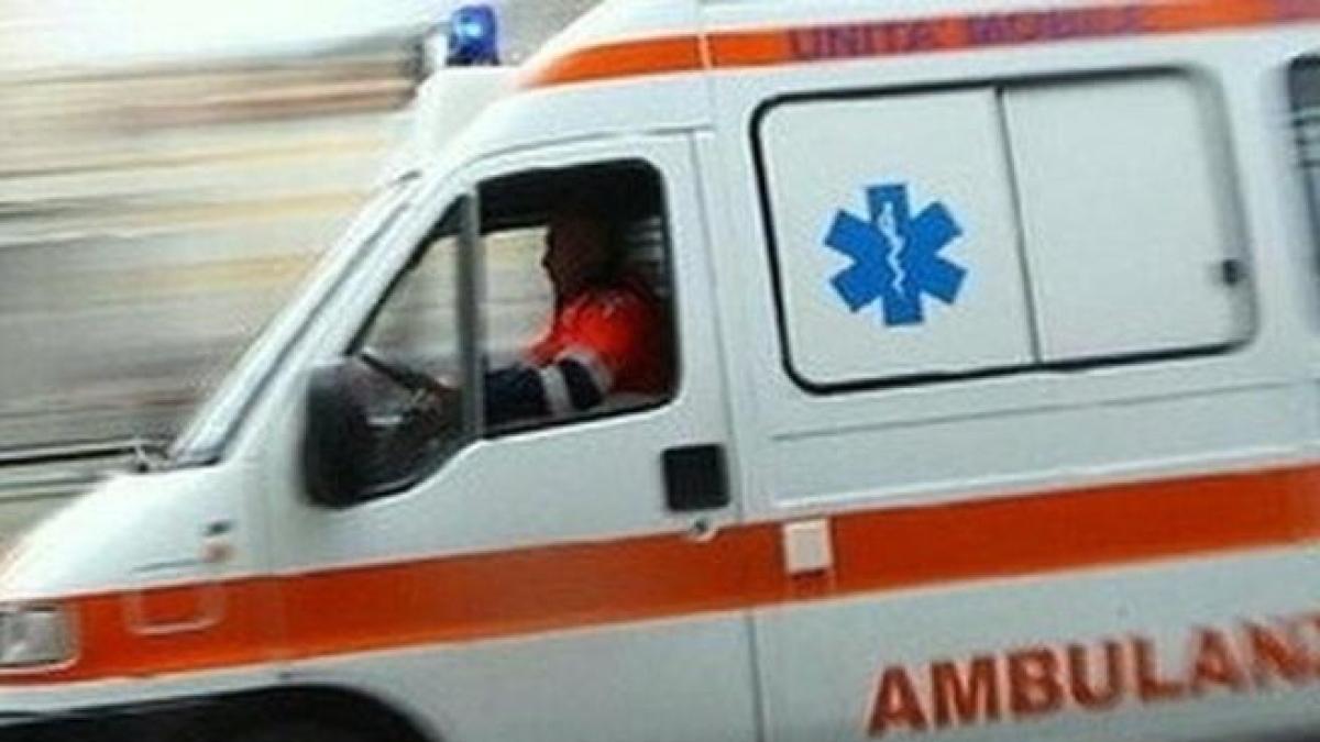 Incidente sul lavoro a Milano, viene travolto dal muletto: morto camionista 61enne
