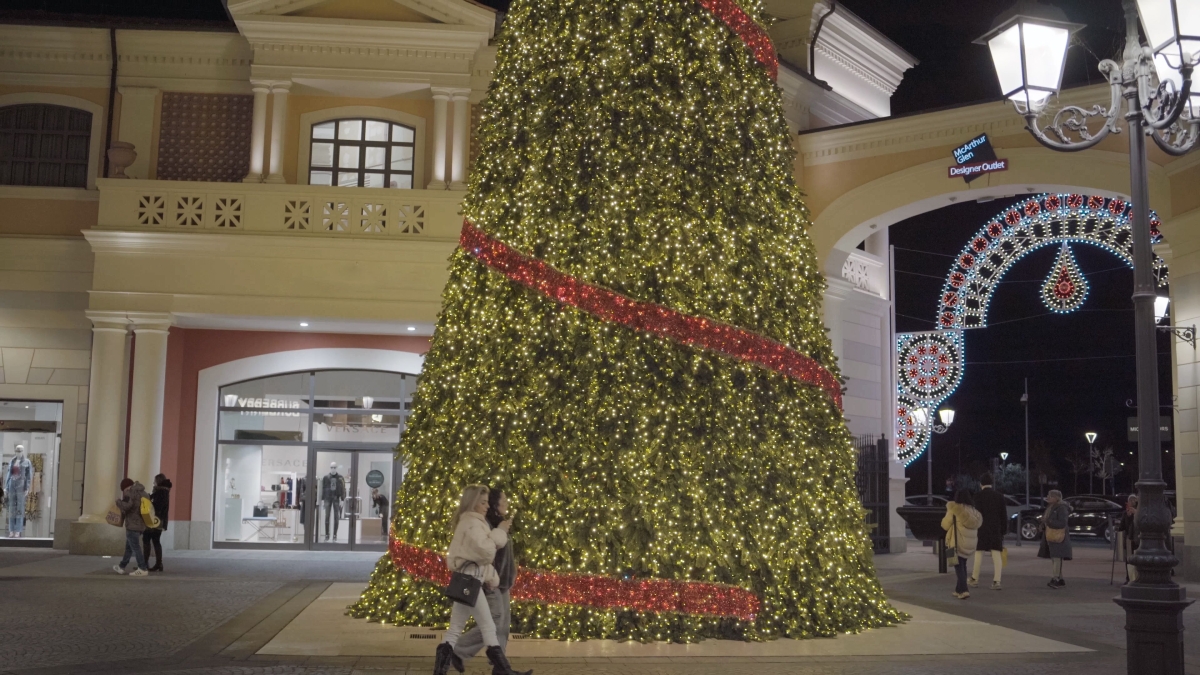 «Un cioccolatino di solidarietà e speranza»: a Castel Romano per sostenere lo sportello AscoltoDonna