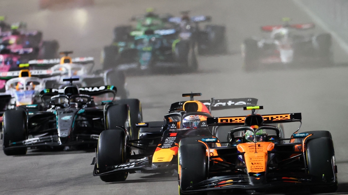 F1 Gp Las Vegas: Verstappen passa Norris e va al comando,  Russell 2°.  Hamilton recupera posizioni Diretta