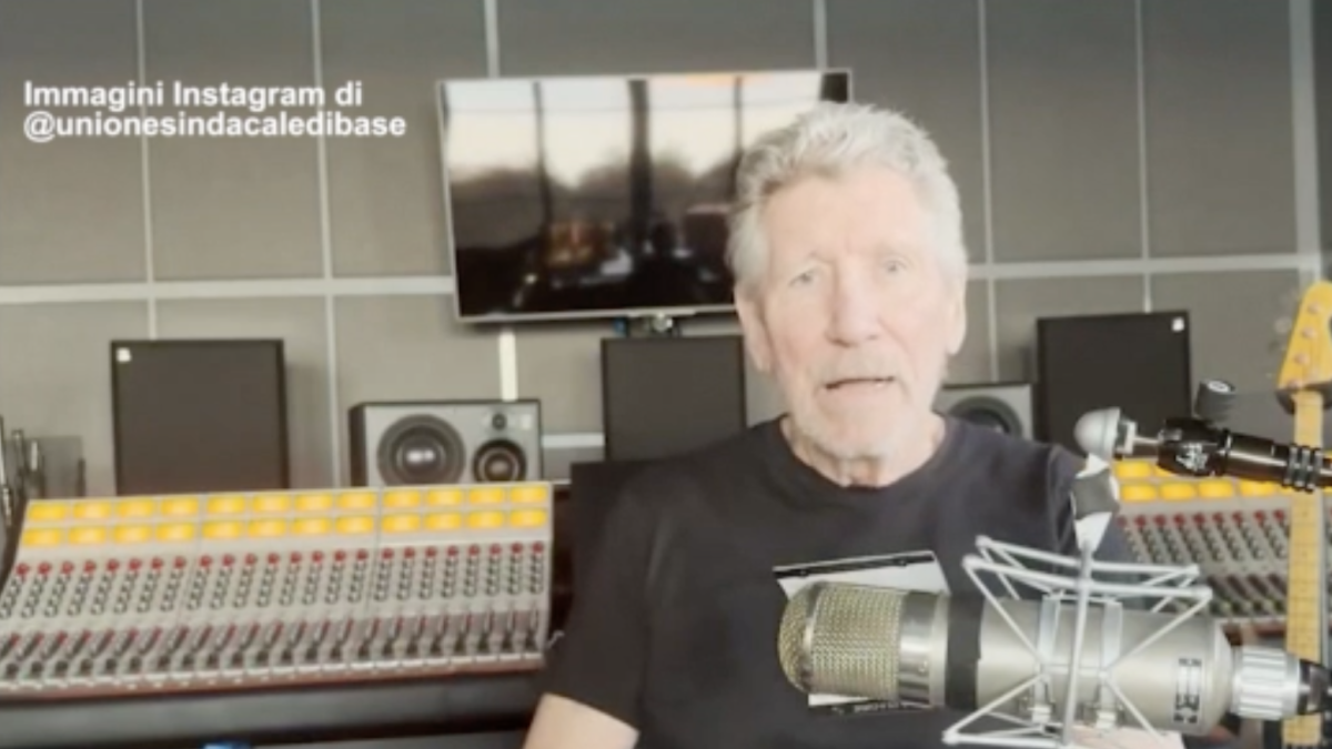 Roger Waters si schiera con i portuali di Genova per lo sciopero del 28 novembre. «Sono molto felice di essere con voi, grazie mille»